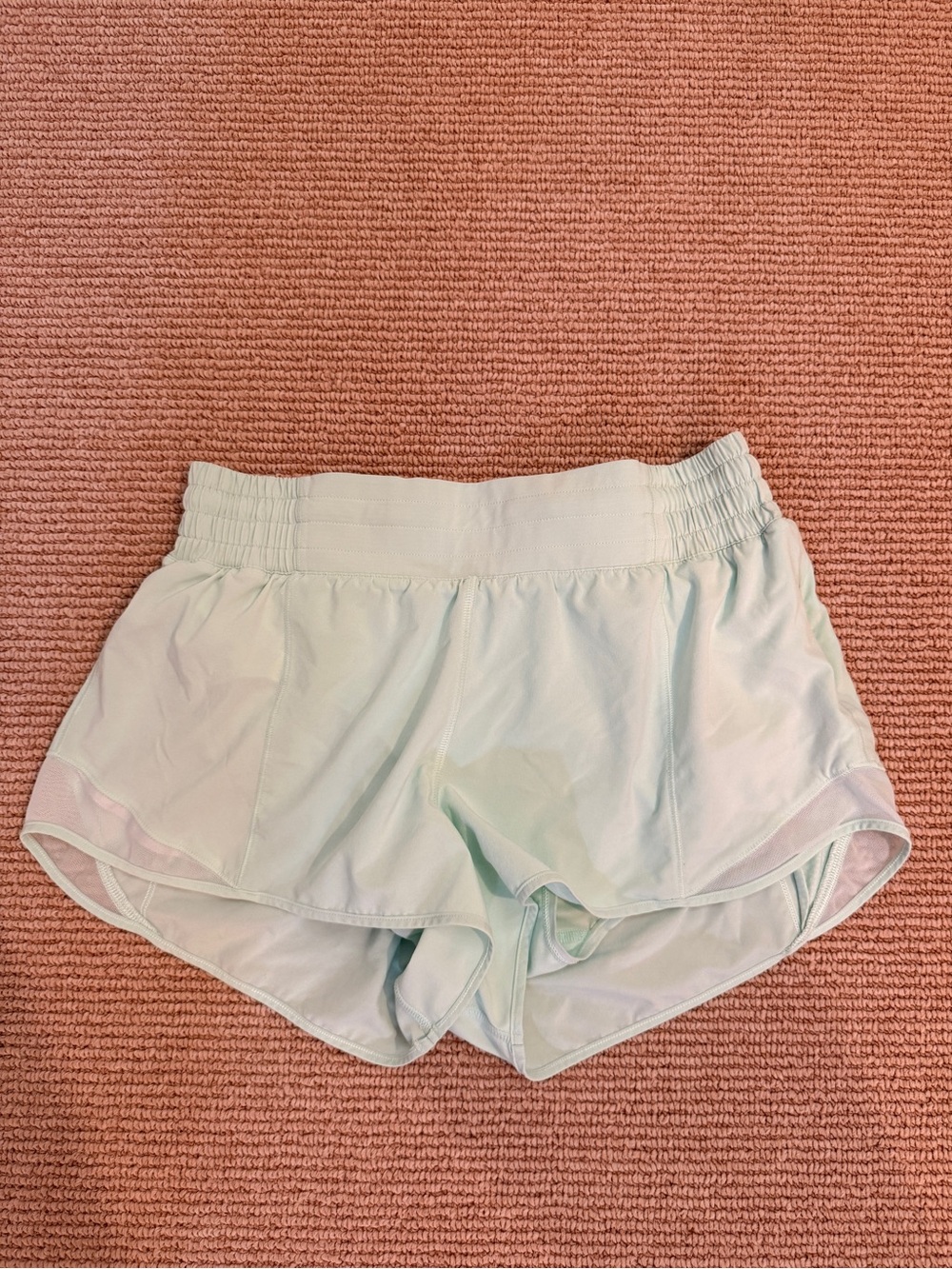 Lululemon Hotty Hot Shorts - 2.5 inch